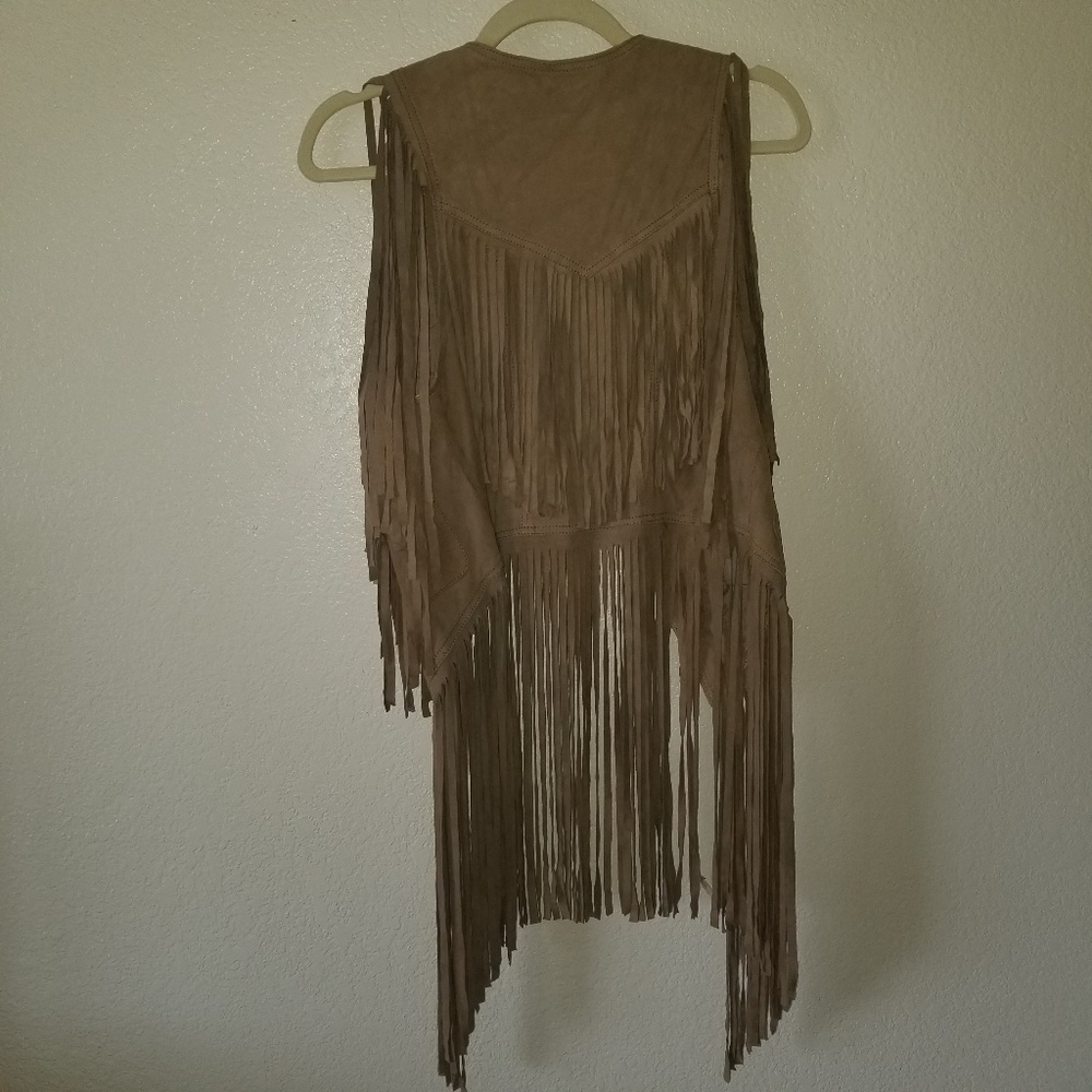 Swap w I speak mermaid ❤️ Spell Vintage Suede Fringe Vest - Picture 3 of 5